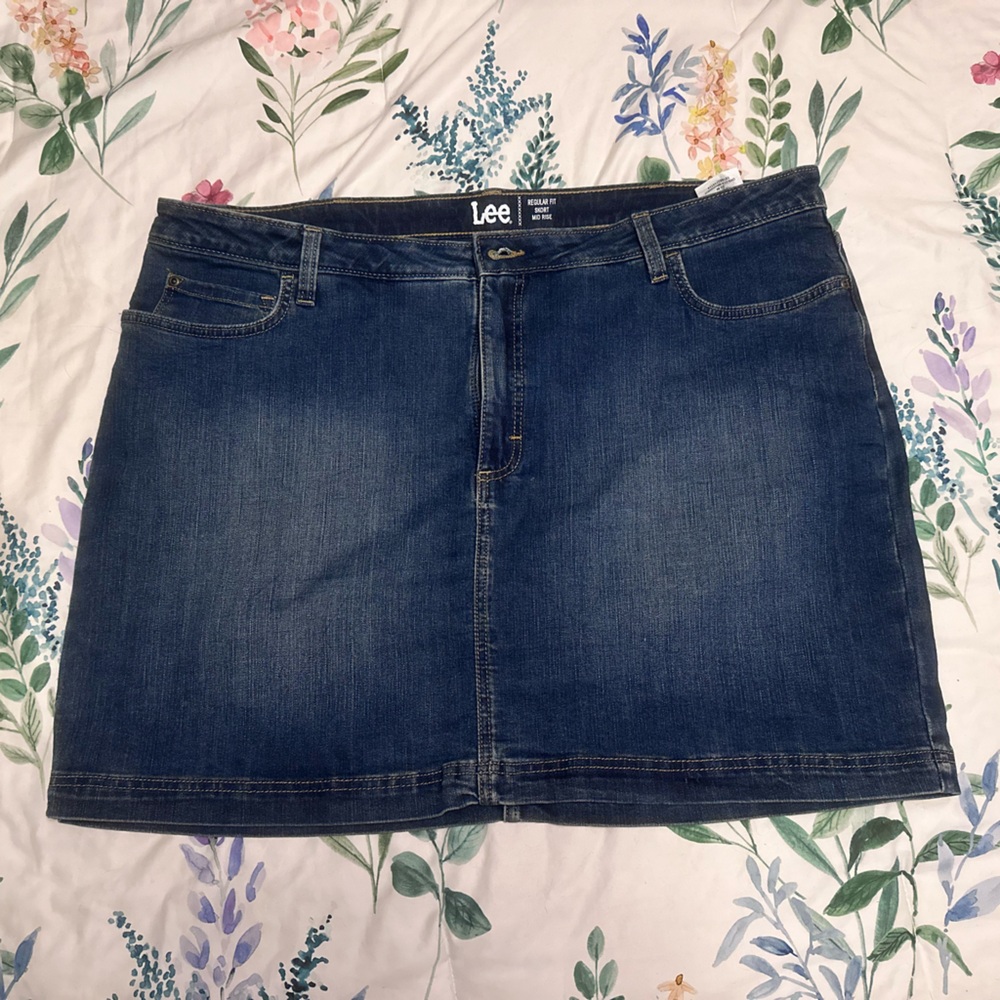 Lee Indigo Blue Denim Mini Skirt with Belt Loops